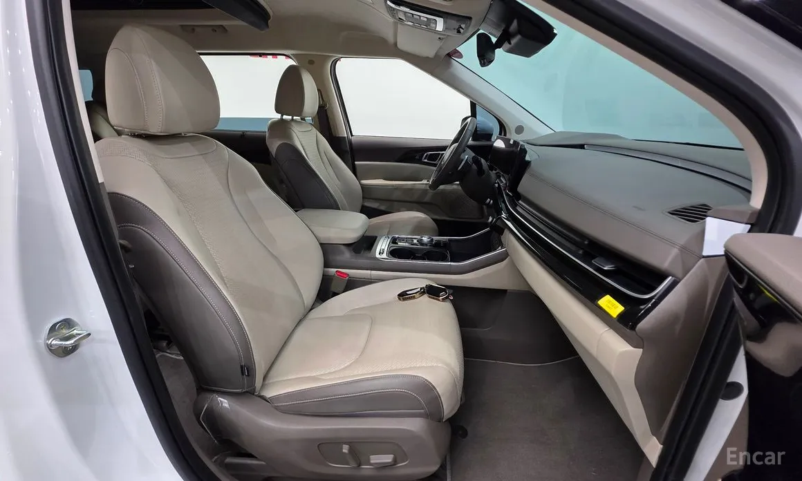 Фото 10 - Kia Carnival