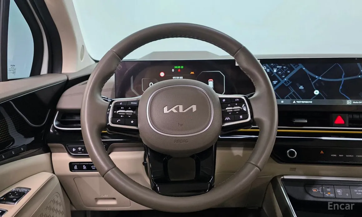 Фото 13 - Kia Carnival