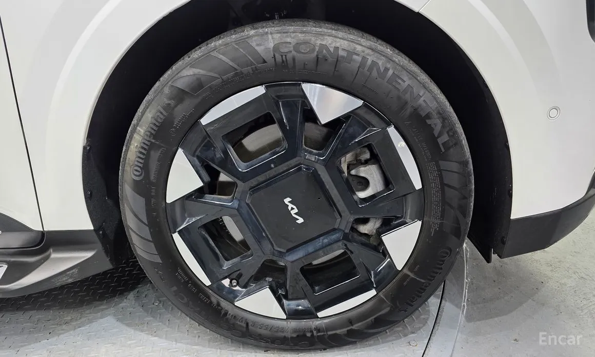 Фото 5 - Kia Carnival