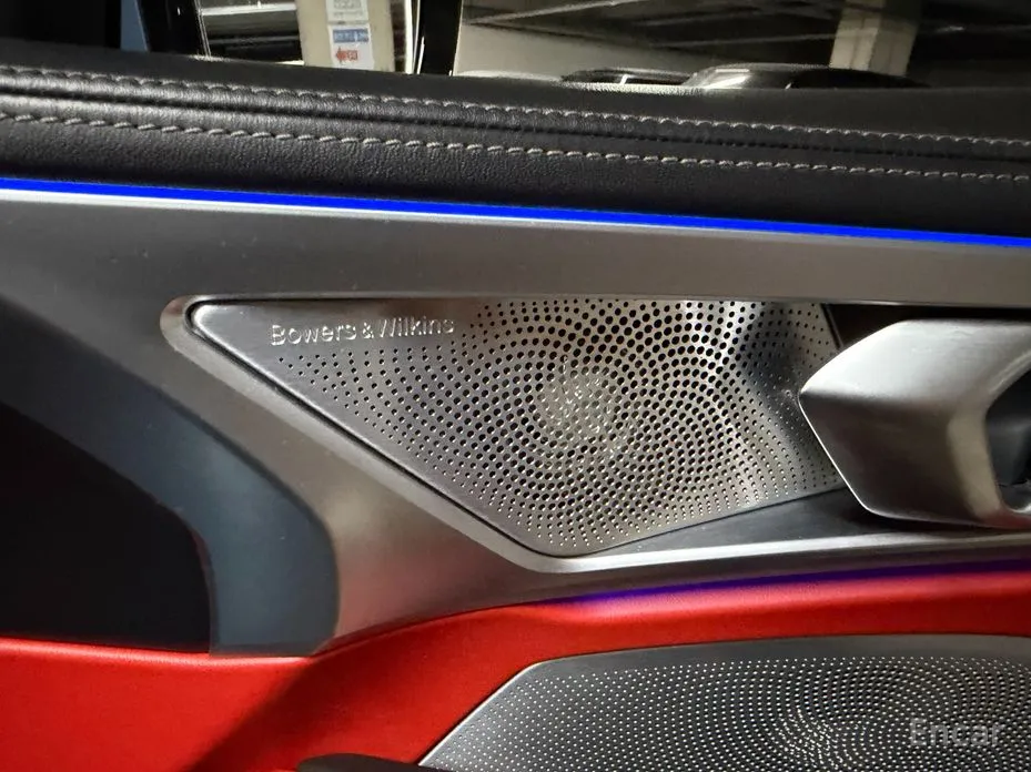 Фото 19 - BMW 8 Series