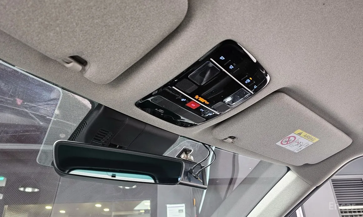 Фото 17 - Hyundai Santa Fe