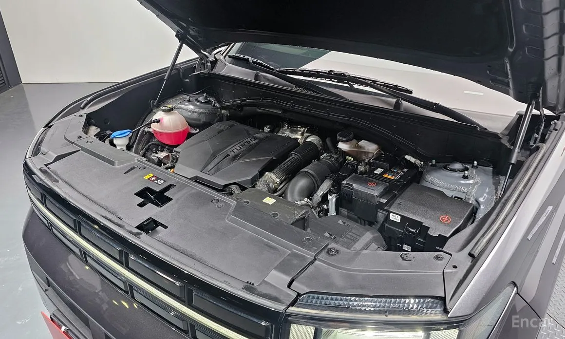 Фото 6 - Hyundai Santa Fe