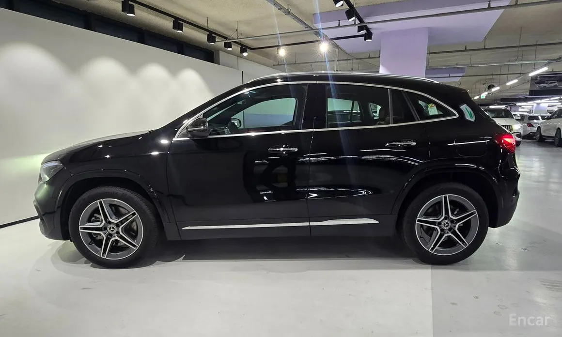 Фото 8 - Mercedes-Benz GLA-Class