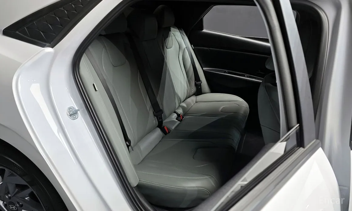 Hyundai Avante 2023 1.6