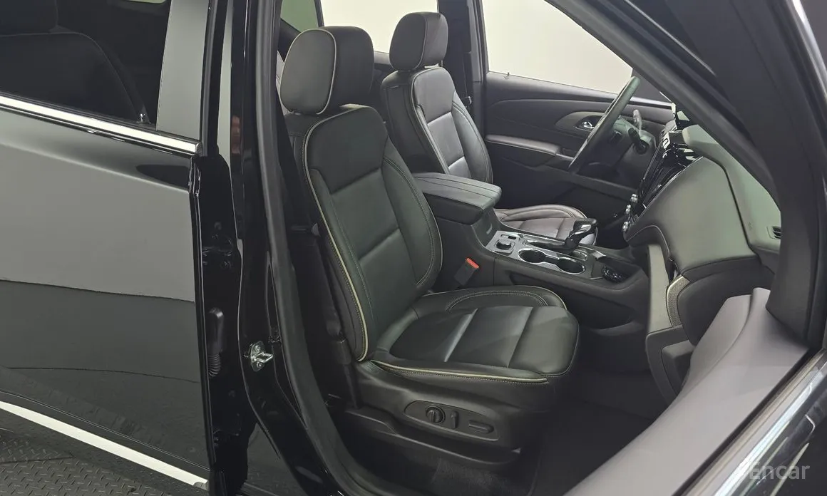 Фото 10 - Chevrolet Traverse