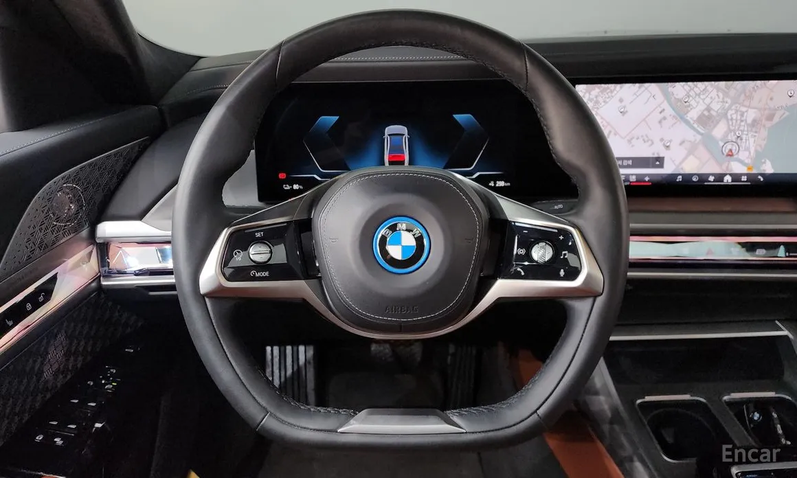 Фото 13 - BMW i7