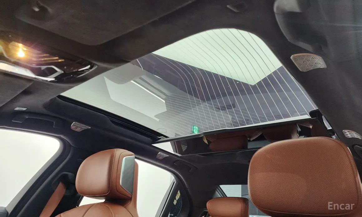 Фото 18 - BMW i7