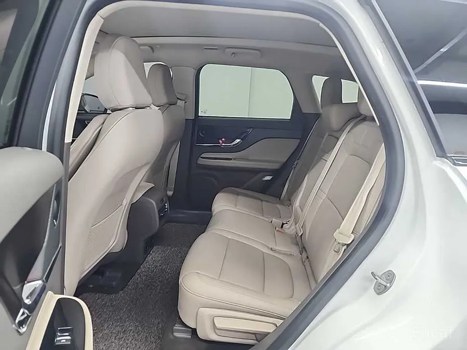 Фото 12 - Lincoln Corsair