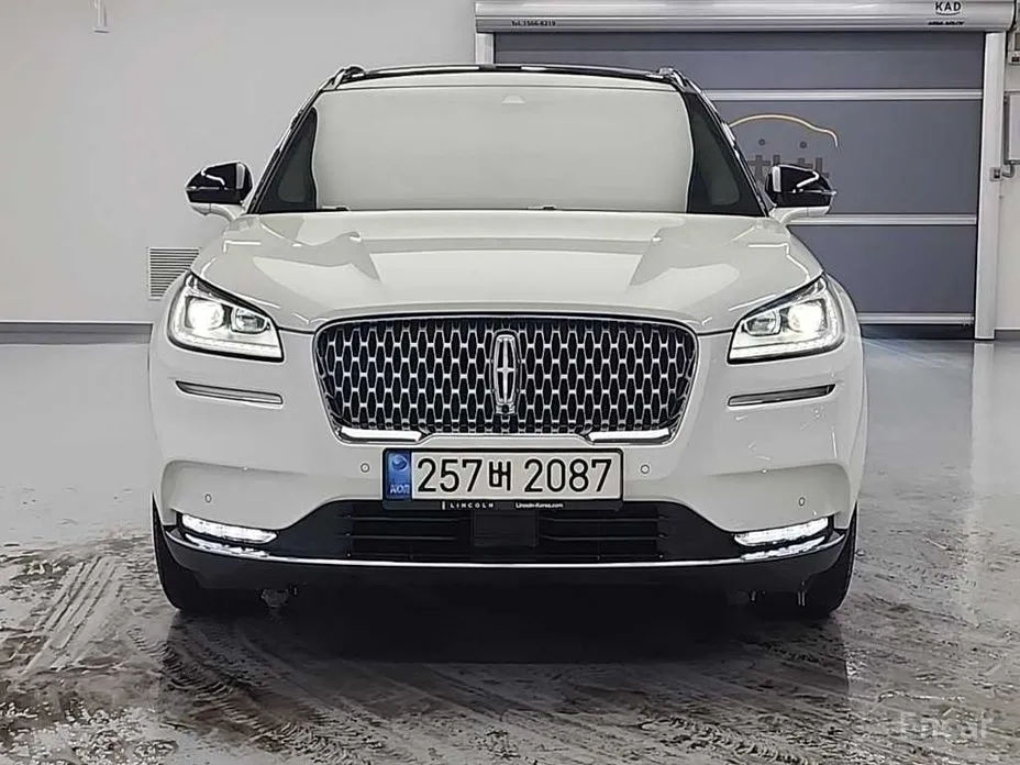 Фото 3 - Lincoln Corsair