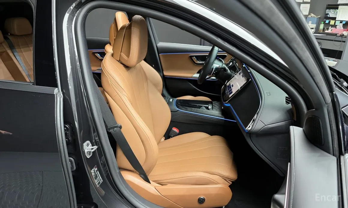 Фото 12 - Mercedes-Benz E-Class