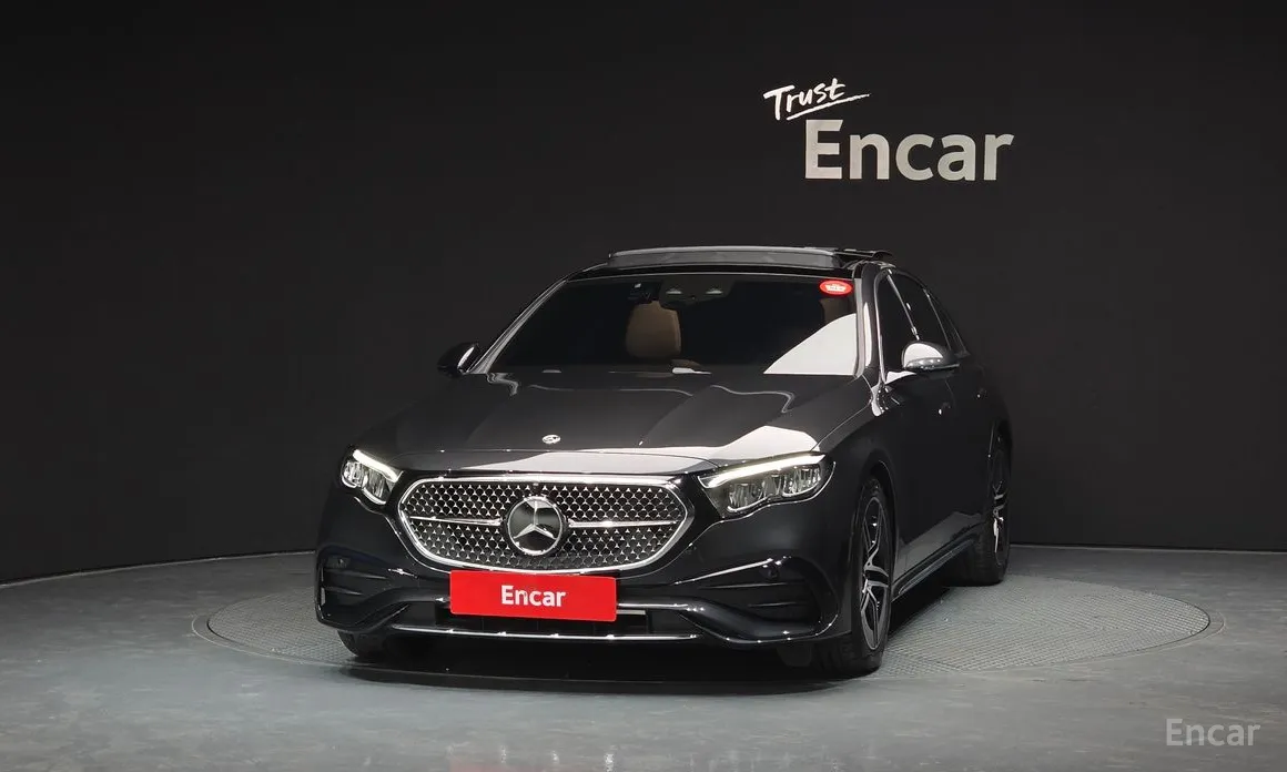 Фото 3 - Mercedes-Benz E-Class