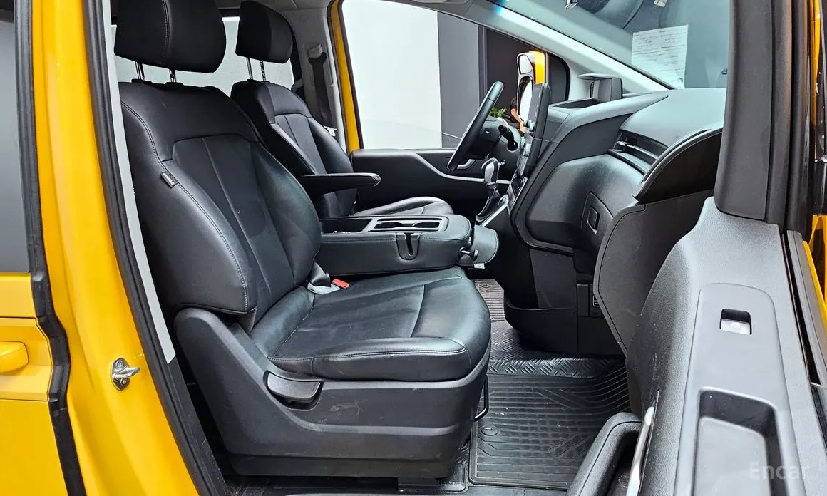 Фото 11 - Hyundai Staria