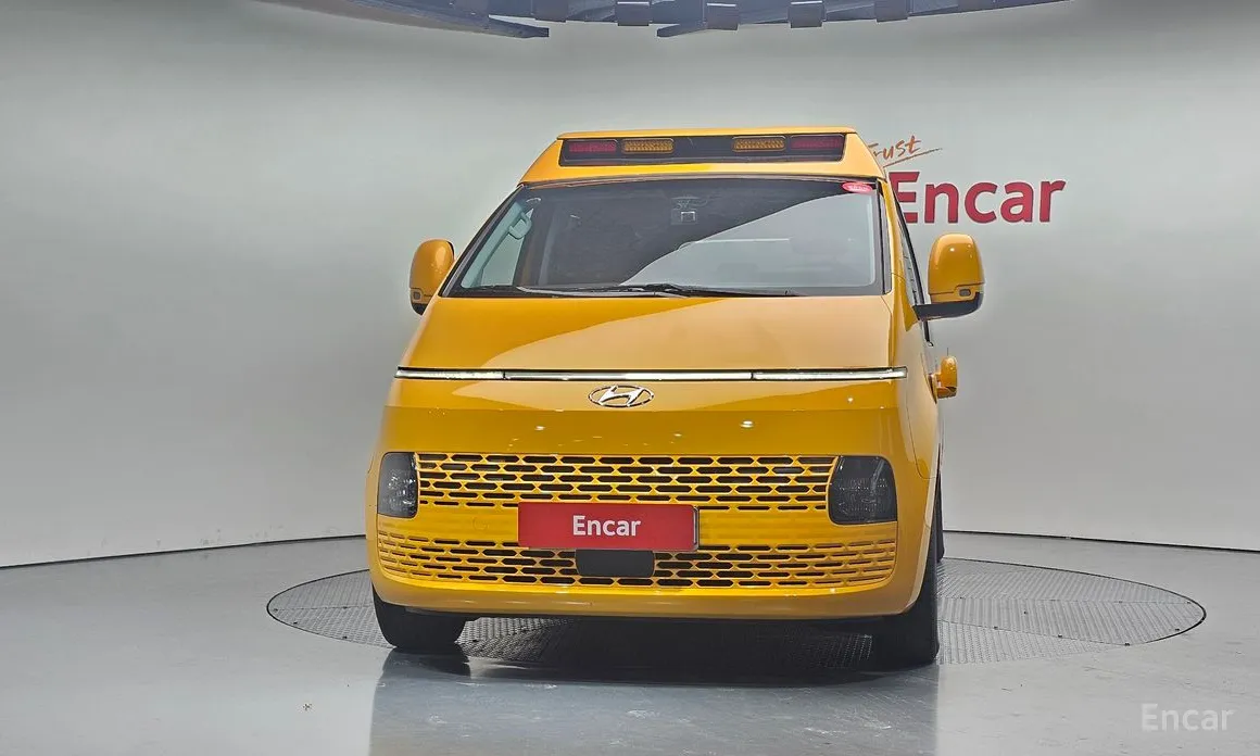 Фото 3 - Hyundai Staria