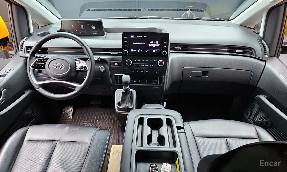 Фото 7 - Hyundai Staria