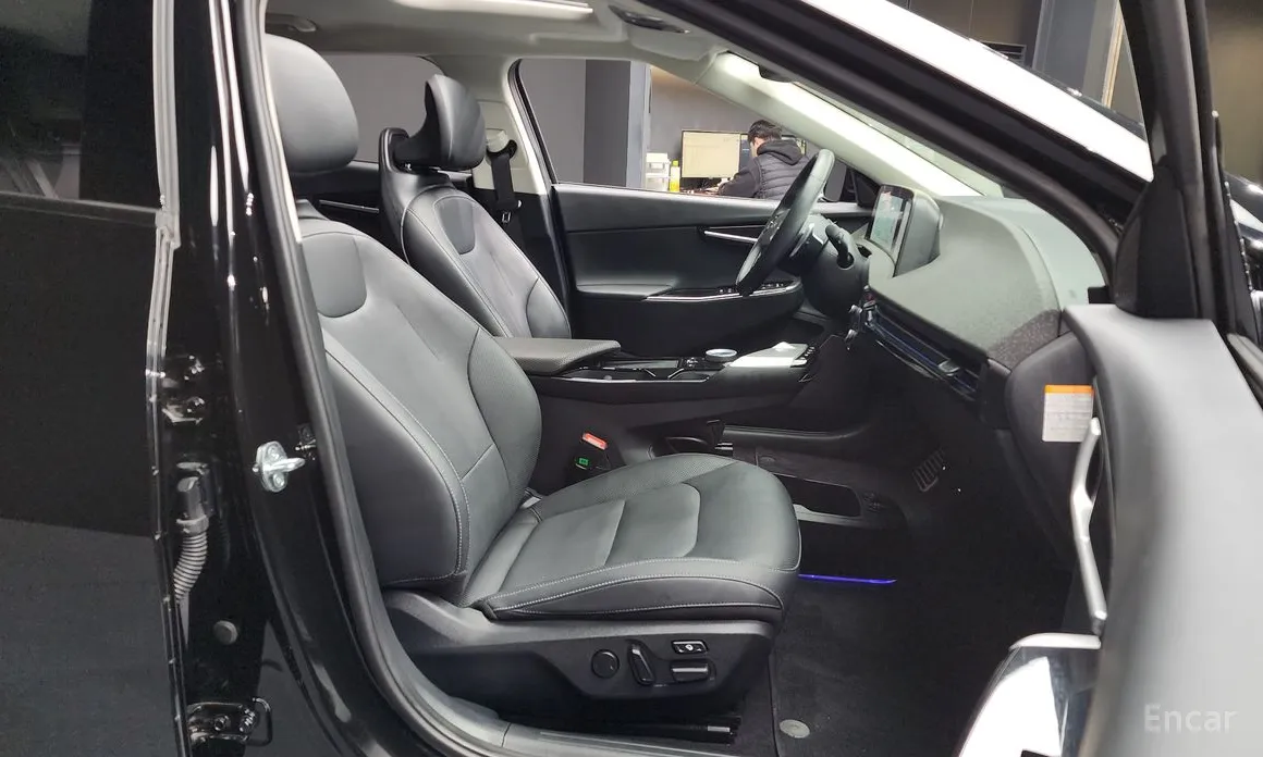 Фото 11 - Kia EV6