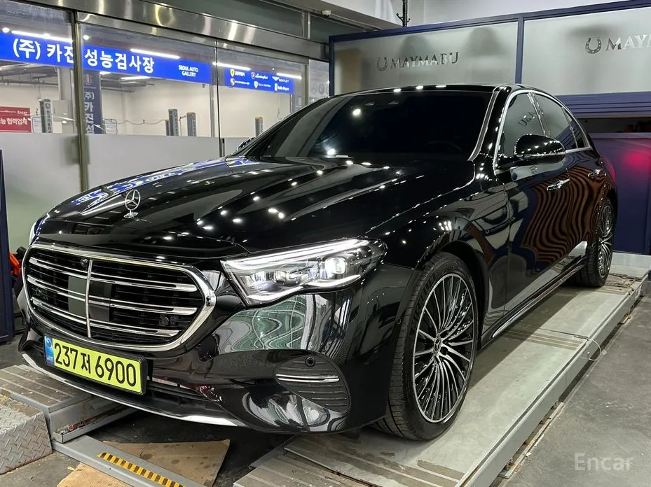 Фото 1 - Mercedes-Benz E-Class