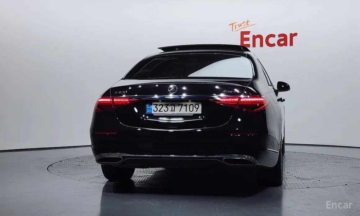Фото 4 - Mercedes-Benz S-Class