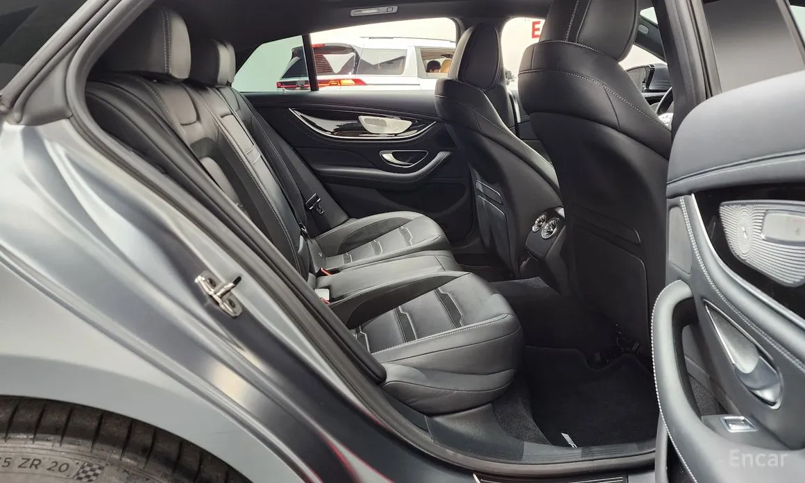 Фото 12 - Mercedes-Benz AMG GT