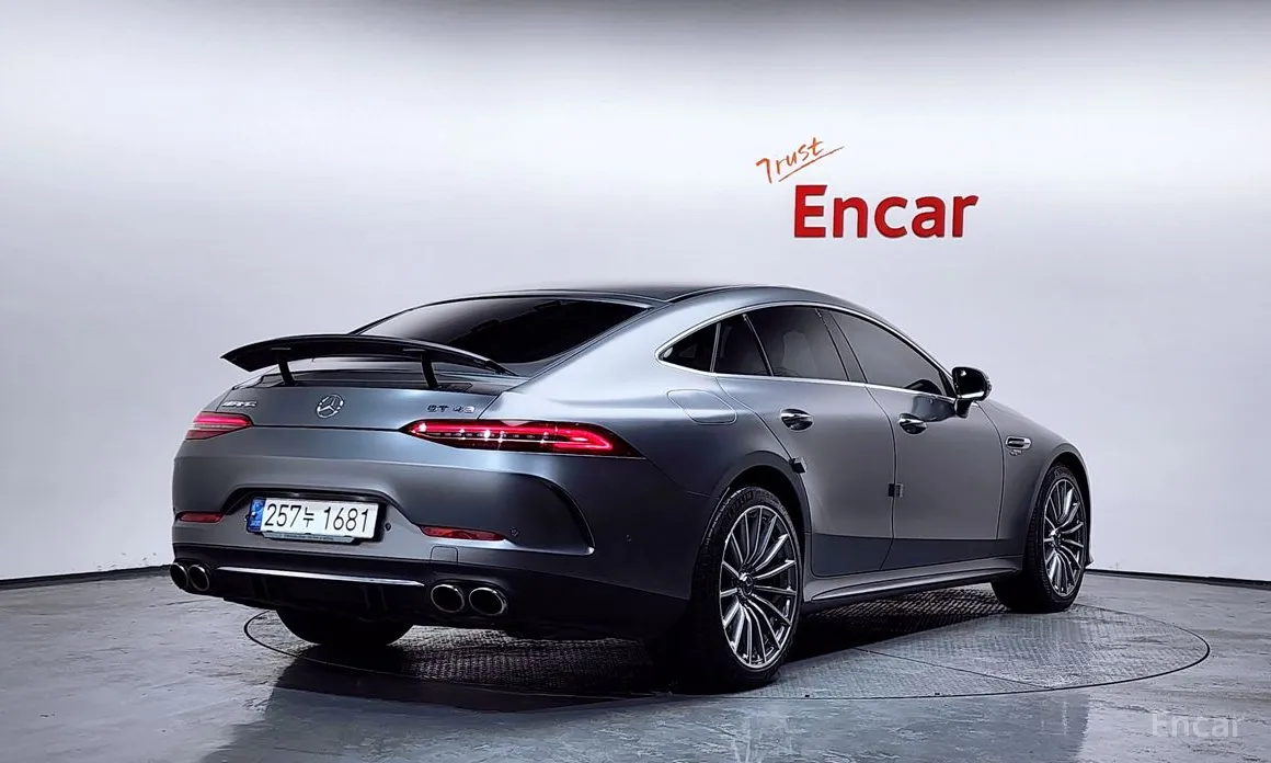 Фото 2 - Mercedes-Benz AMG GT