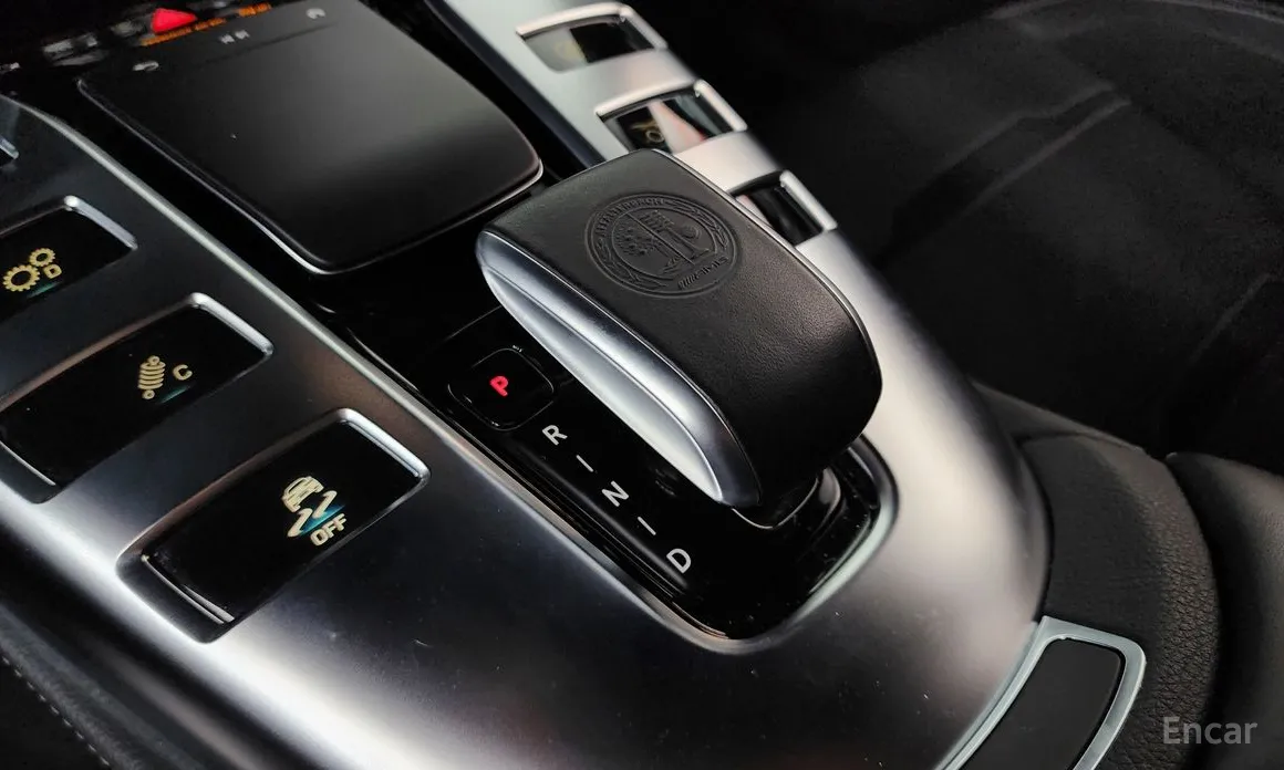 Фото 9 - Mercedes-Benz AMG GT