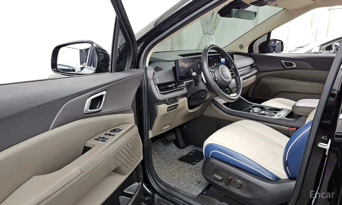 Фото 10 - Kia Carnival