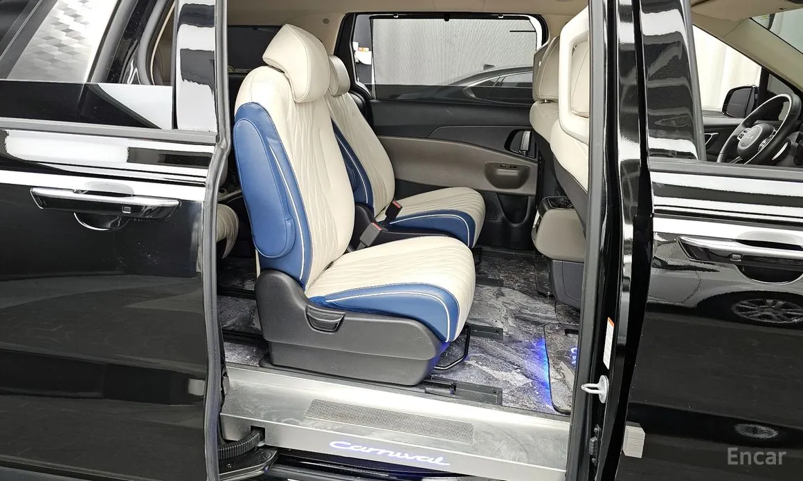 Фото 12 - Kia Carnival