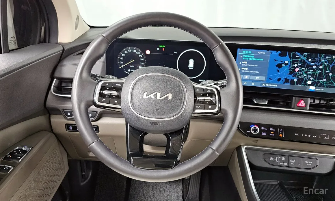 Фото 13 - Kia Carnival