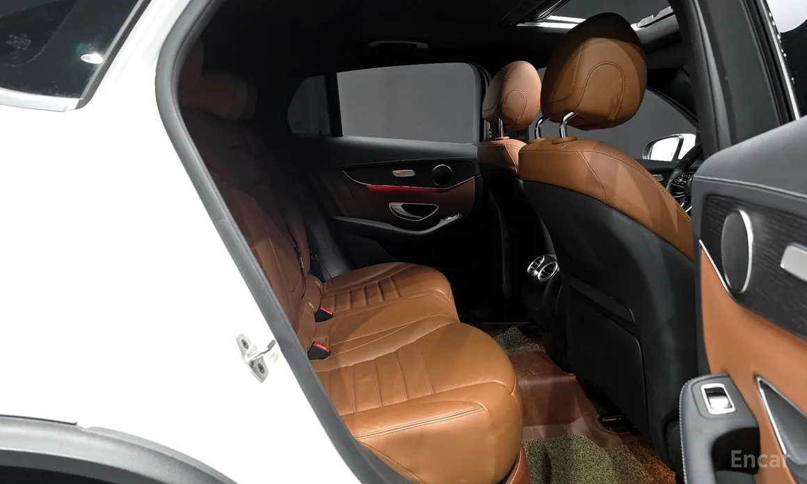 Фото 12 - Mercedes-Benz GLC-Class