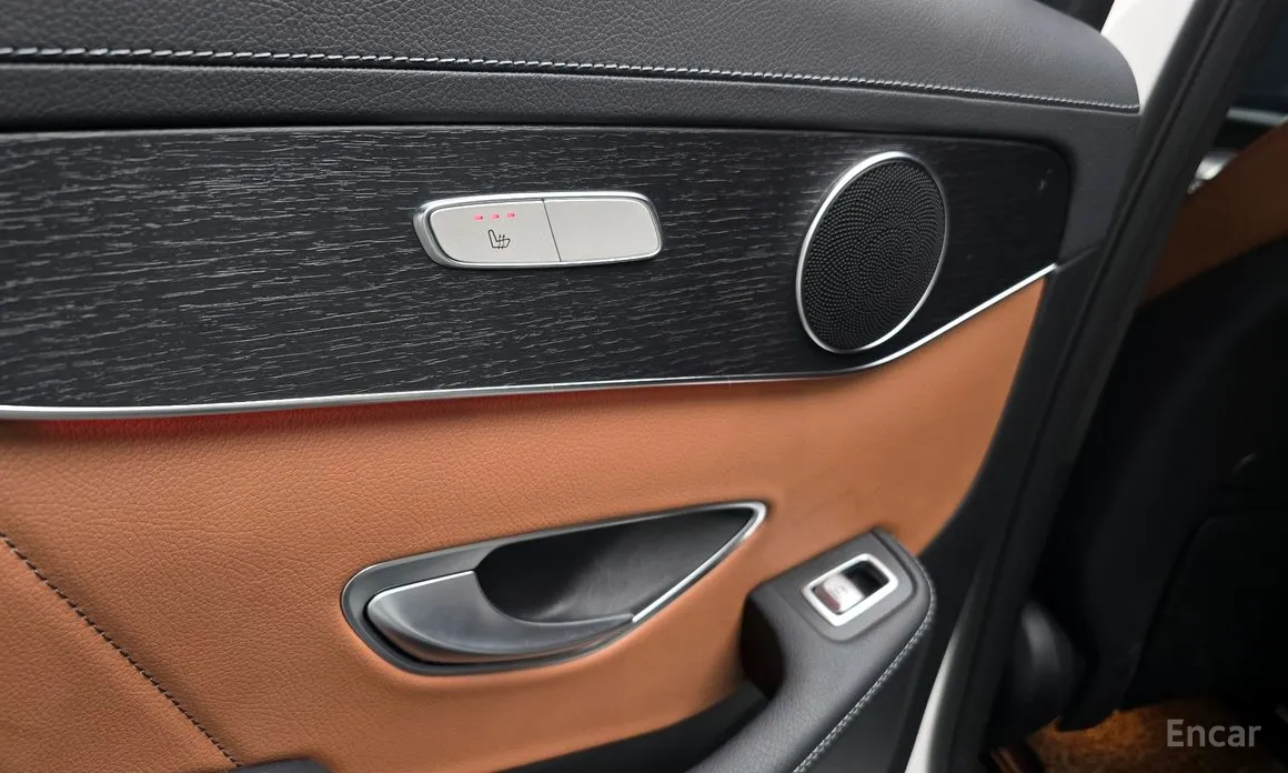 Фото 19 - Mercedes-Benz GLC-Class