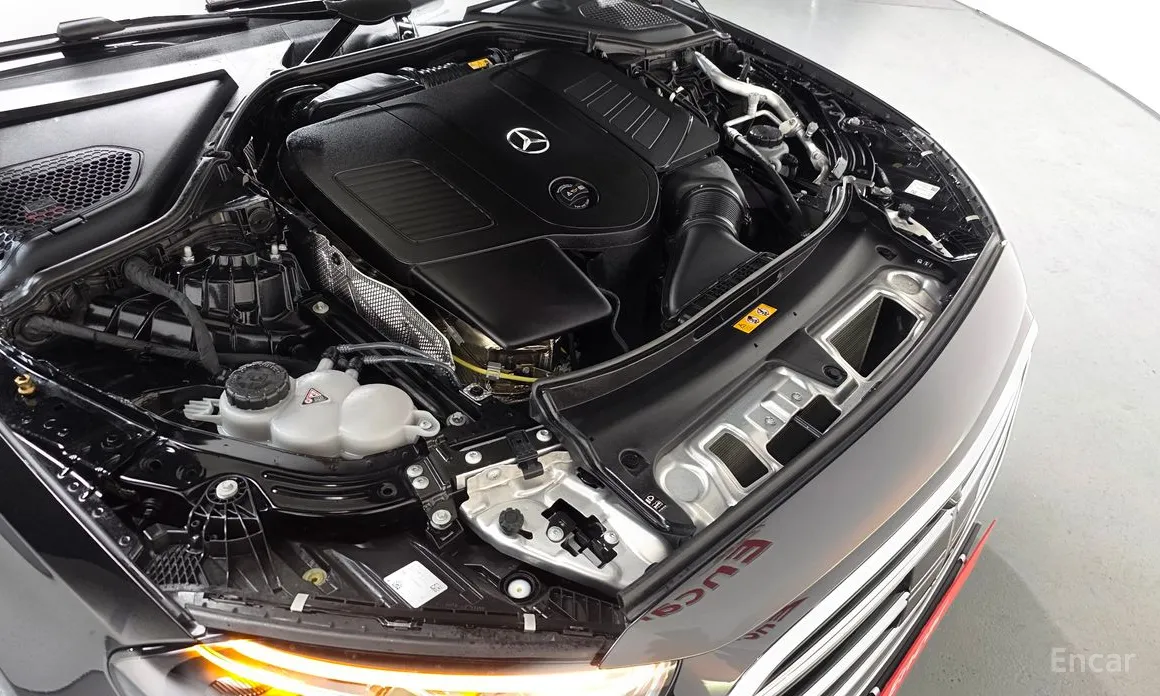 Фото 6 - Mercedes-Benz E-Class