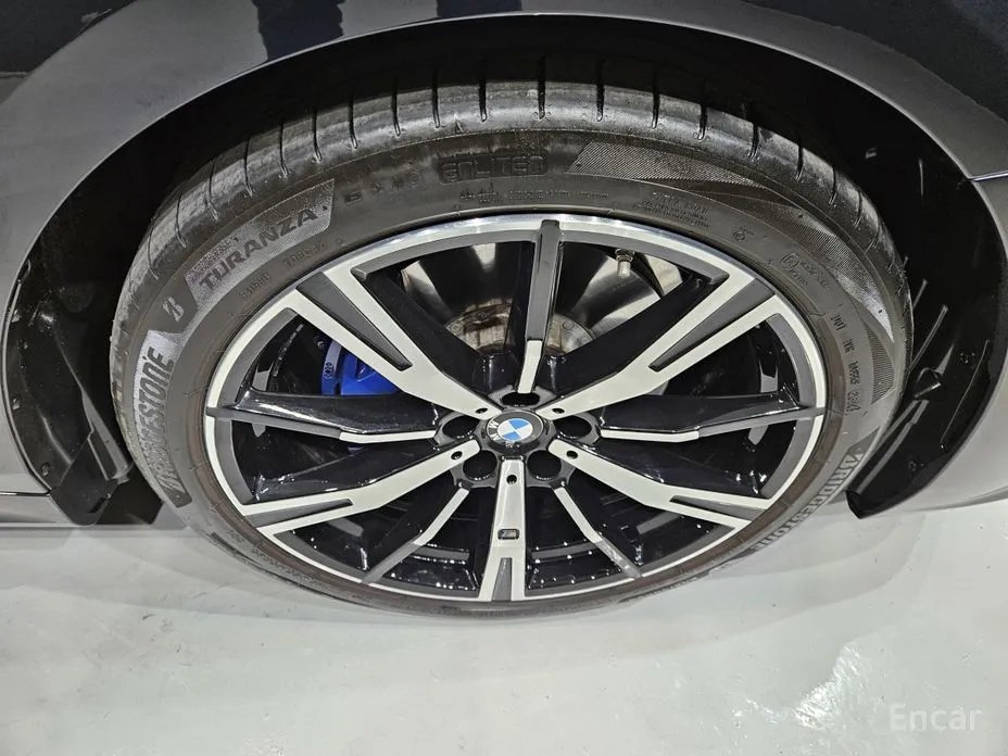 Фото 5 - BMW 5 Series