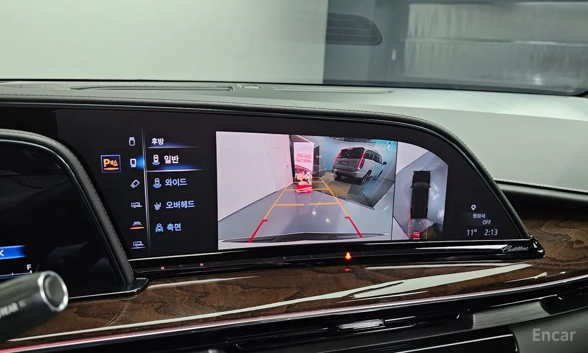 Фото 15 - Cadillac Escalade