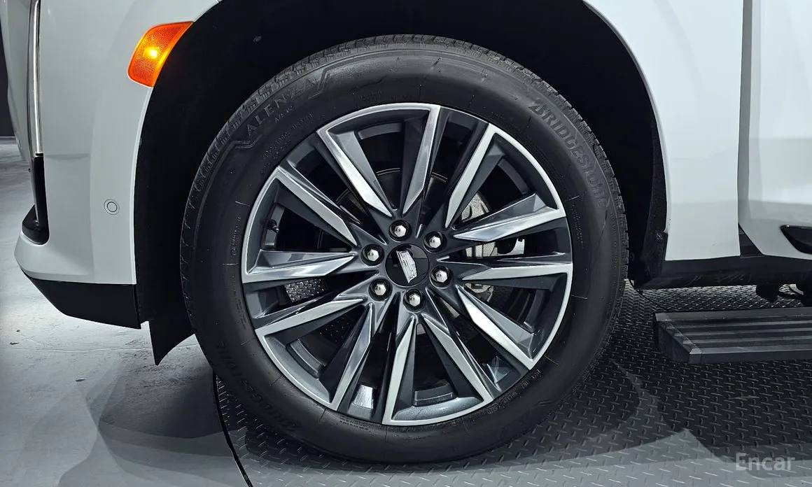 Фото 5 - Cadillac Escalade