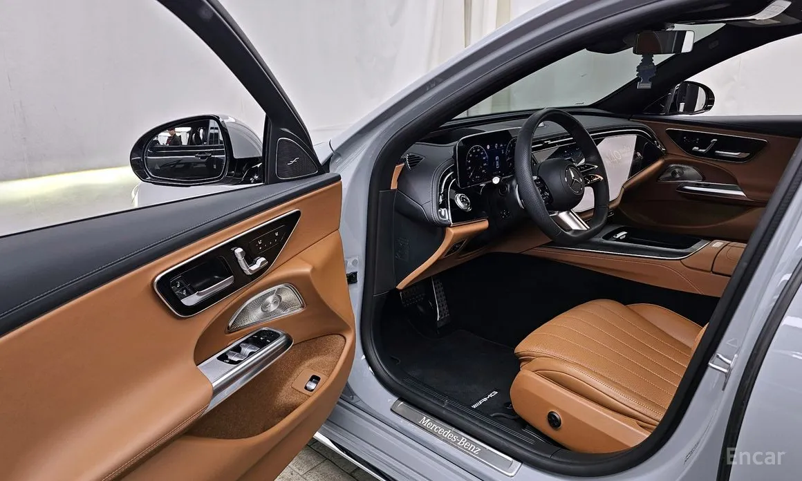 Фото 10 - Mercedes-Benz E-Class