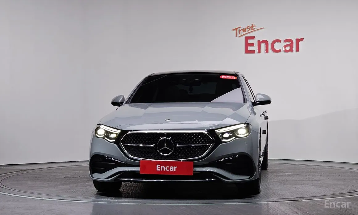 Фото 3 - Mercedes-Benz E-Class