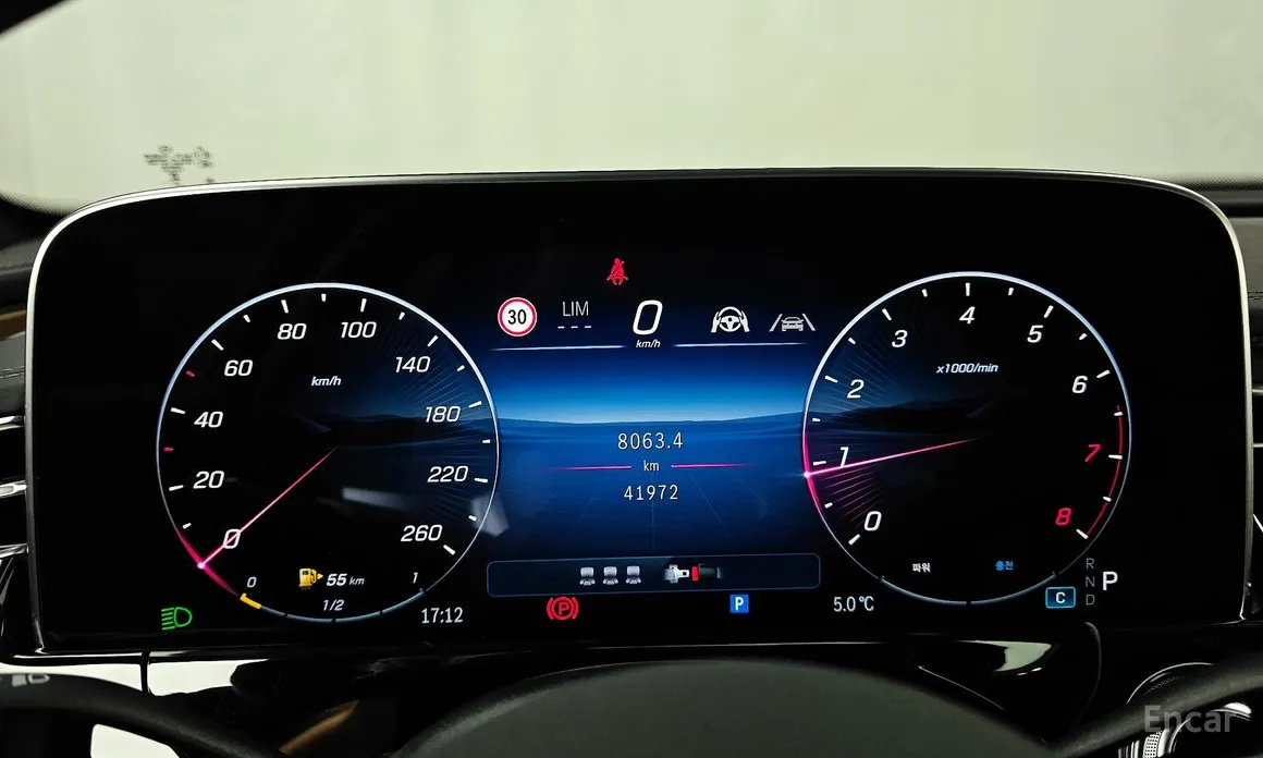 Фото 8 - Mercedes-Benz E-Class