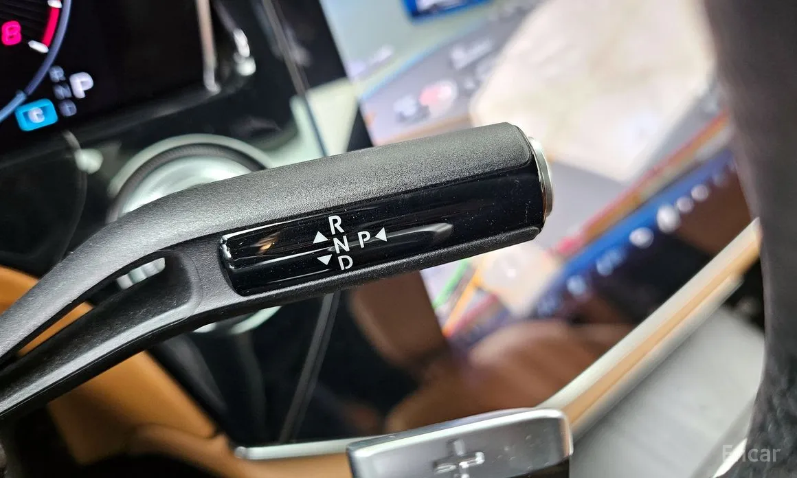 Фото 9 - Mercedes-Benz E-Class