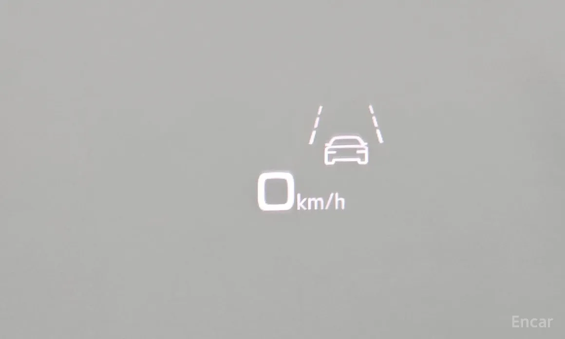 Фото 17 - Audi Q8