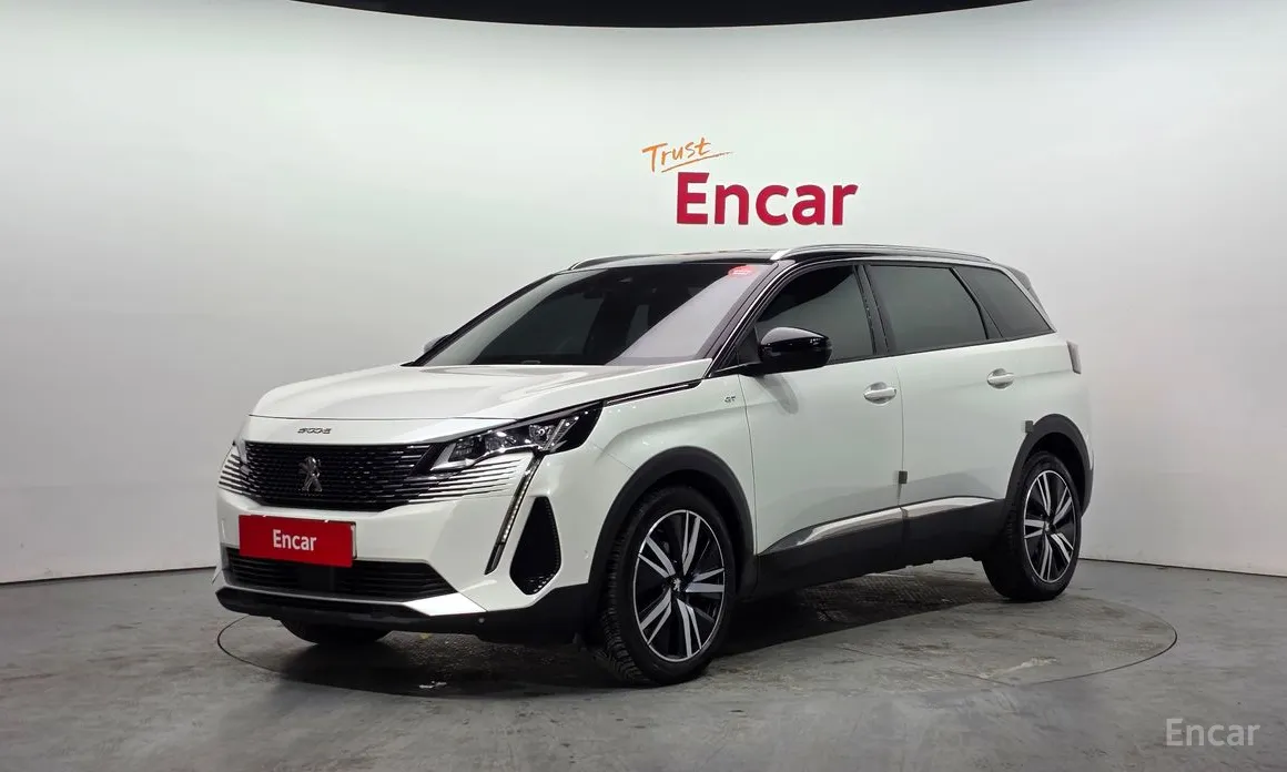 Фото 1 - Peugeot 5008