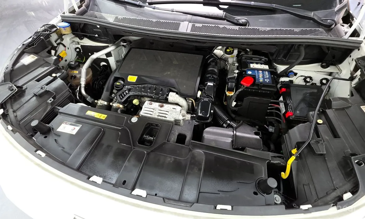 Фото 6 - Peugeot 5008