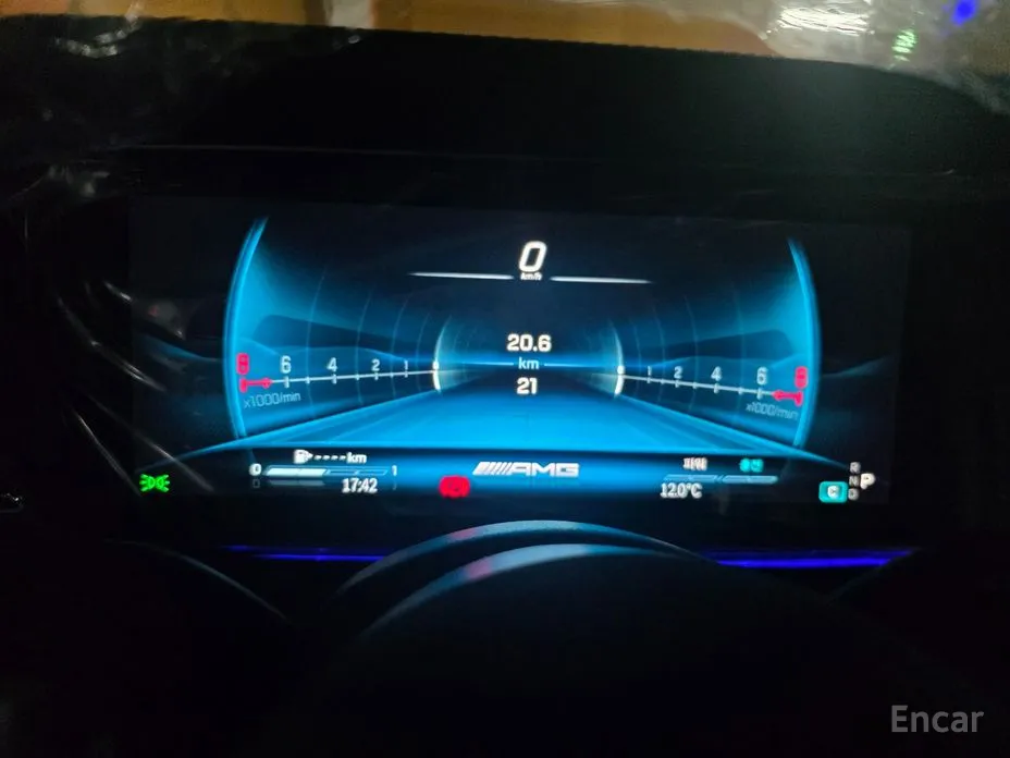 Фото 8 - Mercedes-Benz G-Class