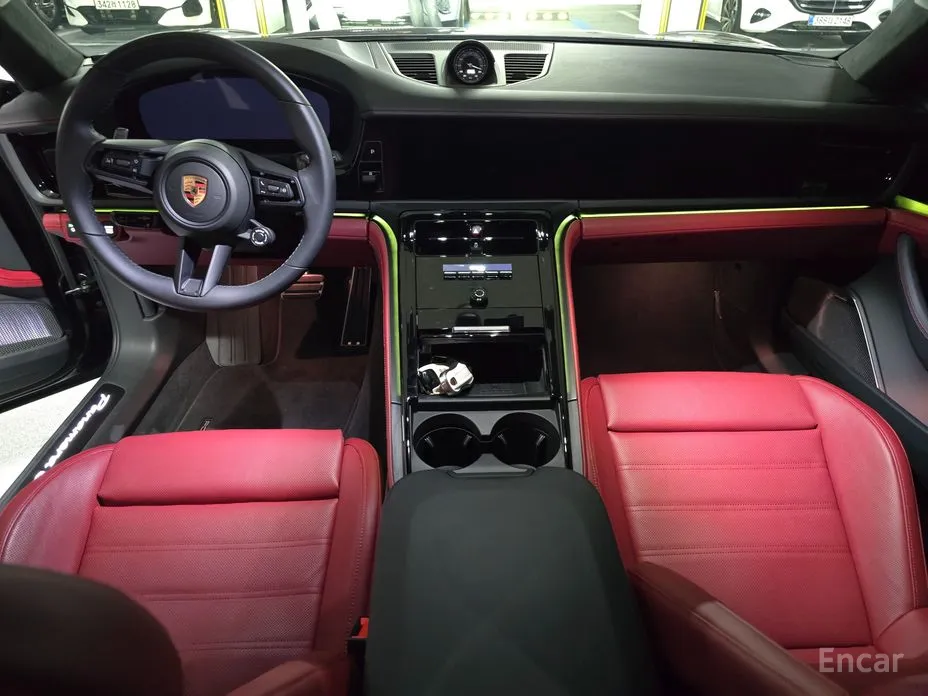 Фото 12 - Porsche Panamera