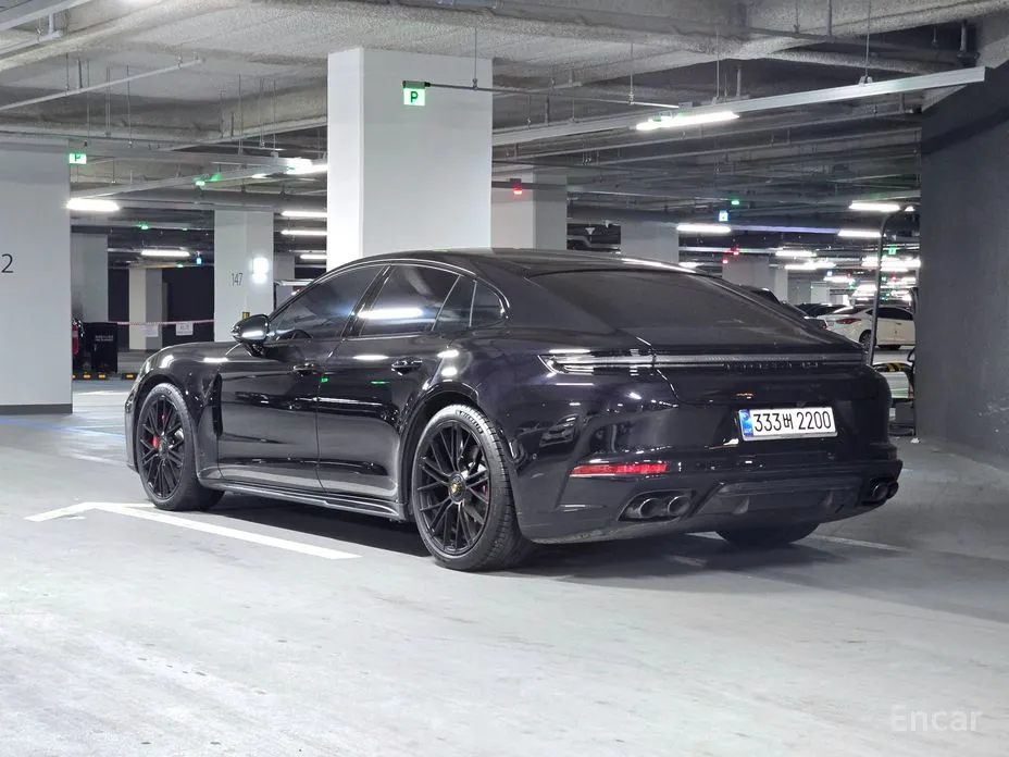 Фото 4 - Porsche Panamera