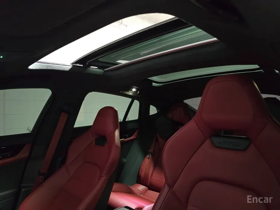 Фото 9 - Porsche Panamera