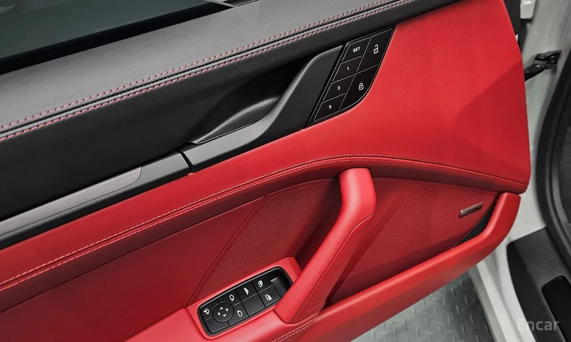 Фото 12 - Porsche 911