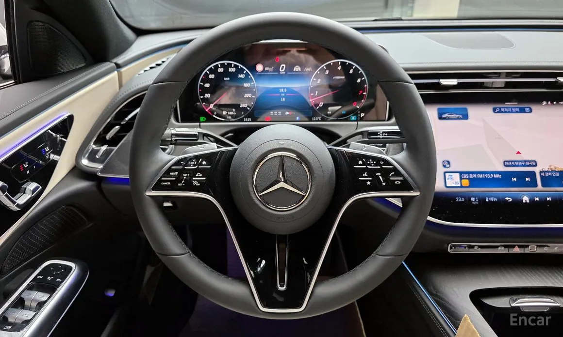 Фото 13 - Mercedes-Benz E-Class