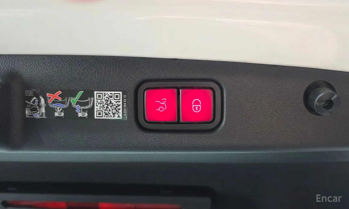 Фото 19 - Mercedes-Benz E-Class