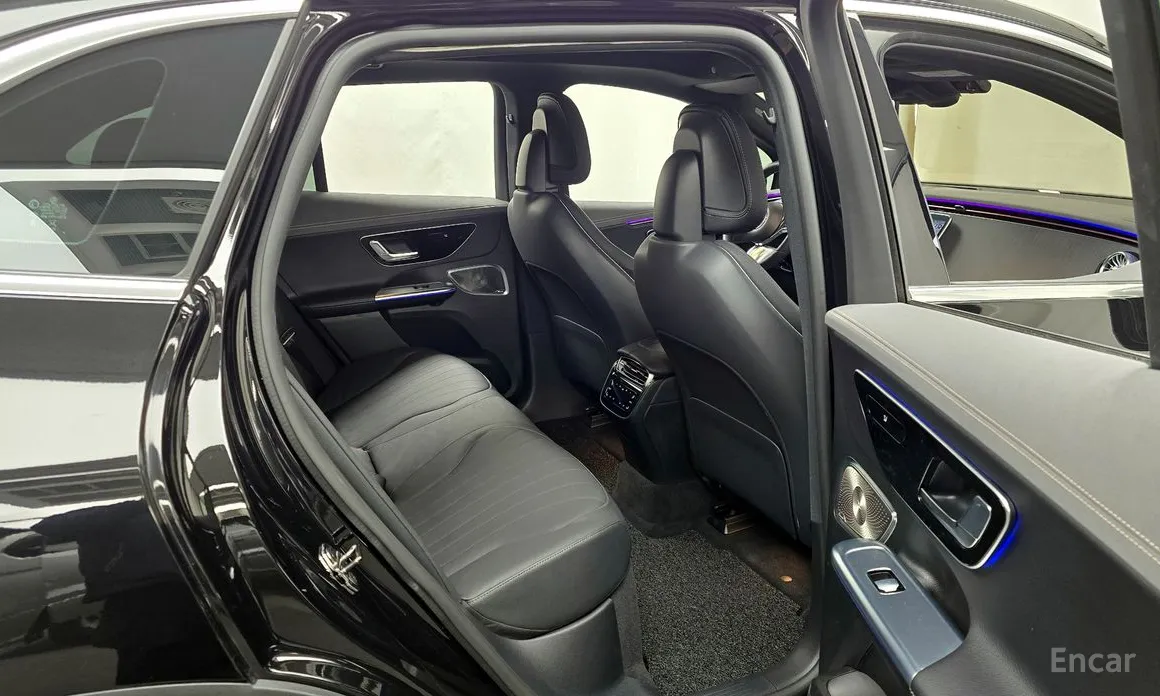 Фото 12 - Mercedes-Benz EQE