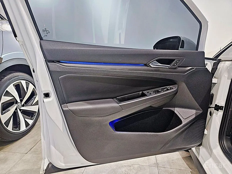 Фото 18 - Volkswagen Golf