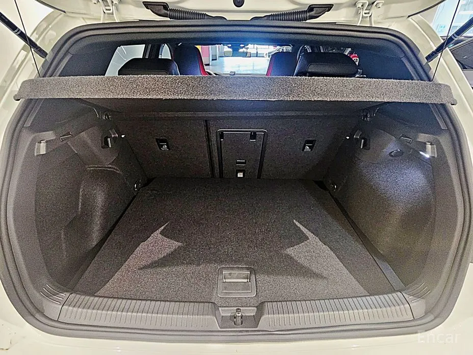 Фото 19 - Volkswagen Golf